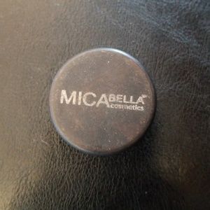 Mica Bella eyeshadow
